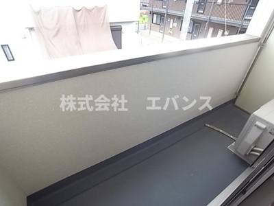 【バルコニー】 | ジーメゾン千葉浜野クオリ | 外からの目が気にならないバルコニーで洗濯物が干せます