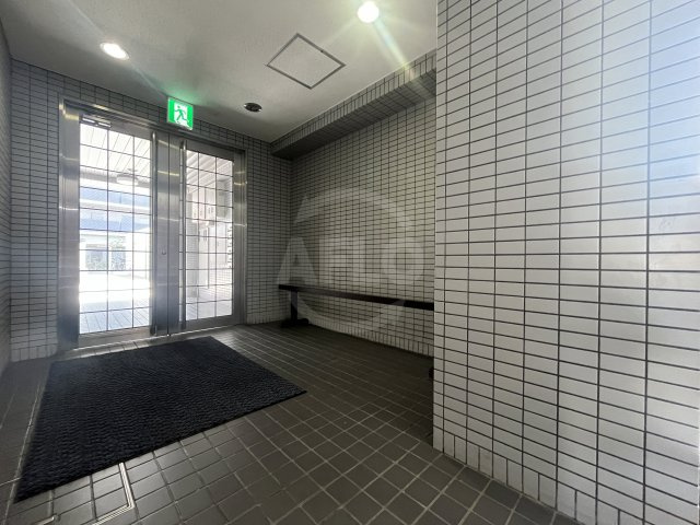 R・マンションのロビー|ロビー