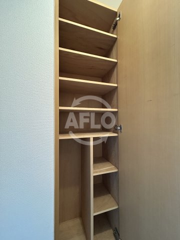 シェルマンド淡路の内装|シューズボックス