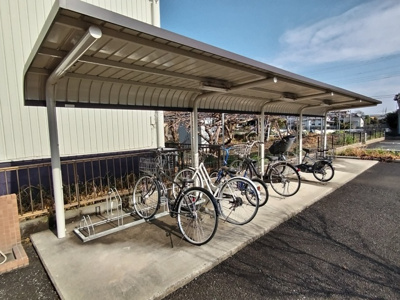屋根付き駐輪場
