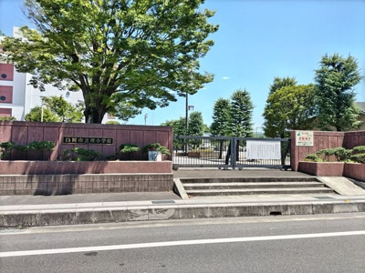 白岡市立西小学校まで950ｍ