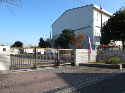 横浜市立上郷小学校まで600ｍ