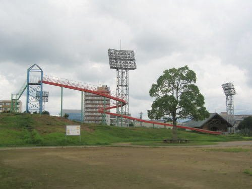フューチャー　コート　Ｂの周辺|成和公園まで240m