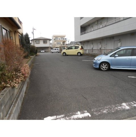 鏡島南伊藤駐車場の外観