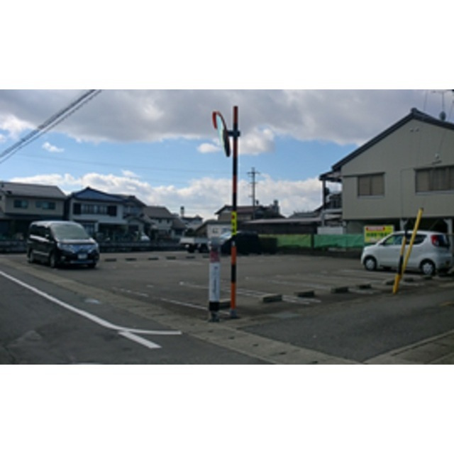 岐阜市長良幸和町１丁目の駐車場の駐車場