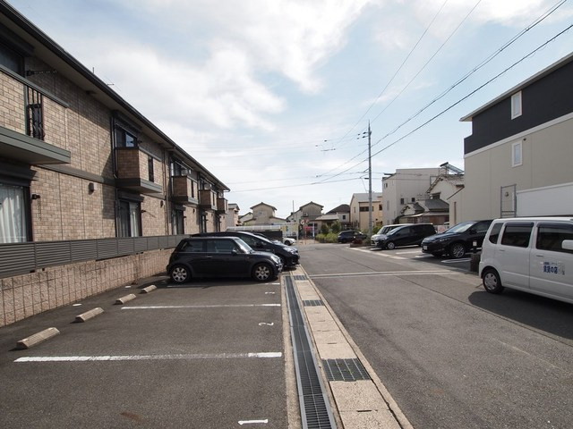 ヴェルデの駐車場