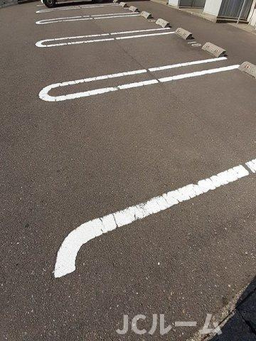 スターウイングの駐車場