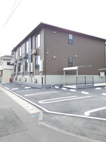 グランデ・Ｋｕｂｏの駐車場
