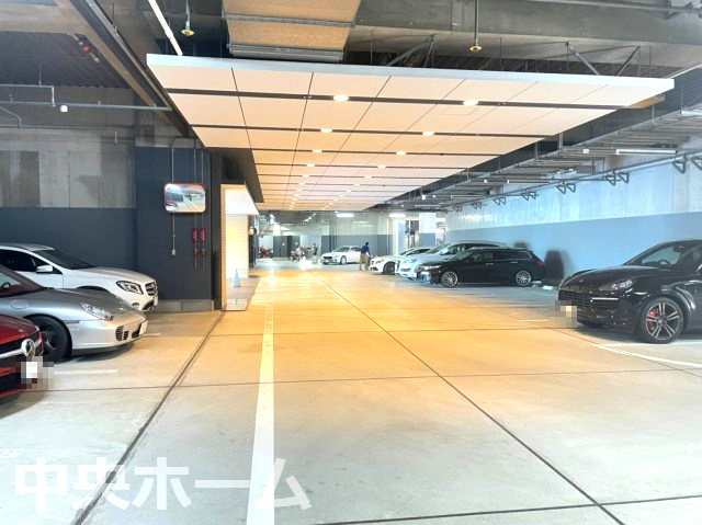 シティタワーズ豊洲 ザ・ツインノースタワーの駐車場|【敷地内駐車場】最新の空き状況や費用などの詳細は担当スタッフまでお問い合わせください。