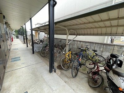 レオパレスアース２１のその他|駐輪場