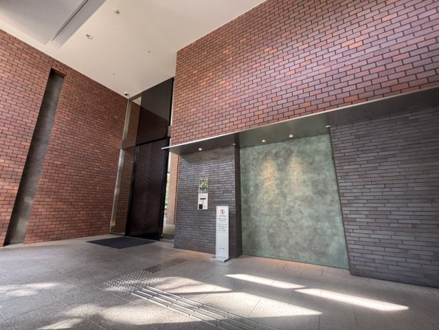 ASAKUSA TOWERのエントランス