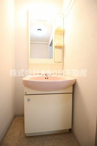 サンハイム霧島の独立洗面台|独立洗面台で身支度をすべて済ませてしまいましょう