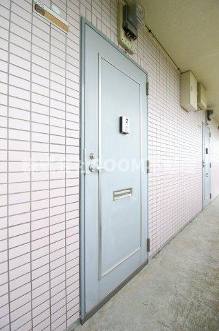 サンハイム霧島の玄関|明るい玄関です