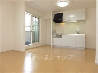 ジェルメ　４７　Ｃの居間・リビング