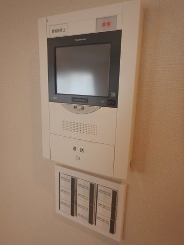 シャンポール恵比寿の防犯設備|TVモニター付きインターホン