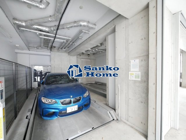レジディア月島Ⅱの駐車場