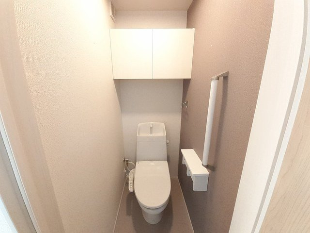 ラ・ルミエールのトイレ|ゆったりとした空間のトイレです