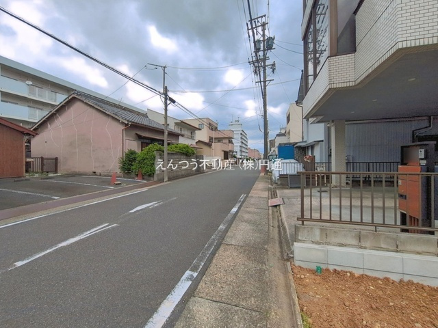 萱場2期の前面道路含む現地写真
