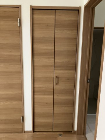 ひまわり荘の収納|※別部屋のお写真となります。参考にご覧くださいませ。