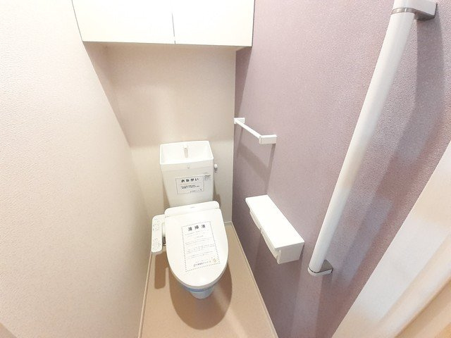 【トイレ】 | ピース　ライフ | ゆったりとした空間のトイレです