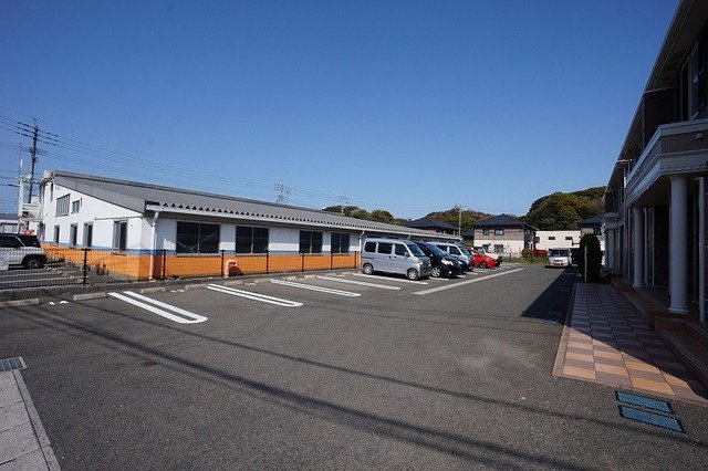 【駐車場】 | サン・フレイムＹＡＢＥⅡ　Ａ | カースペースがあります