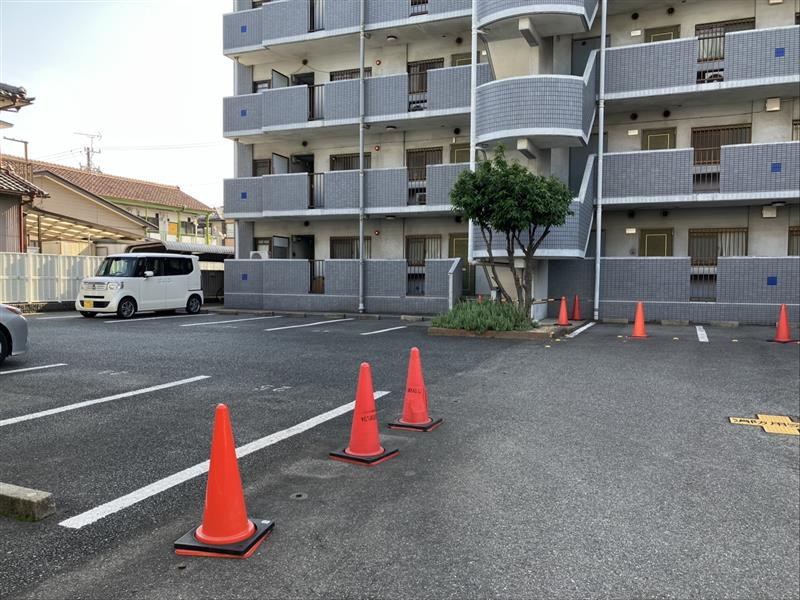 あおいマンションの駐車場