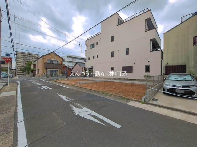 萱場2期の前面道路含む現地写真