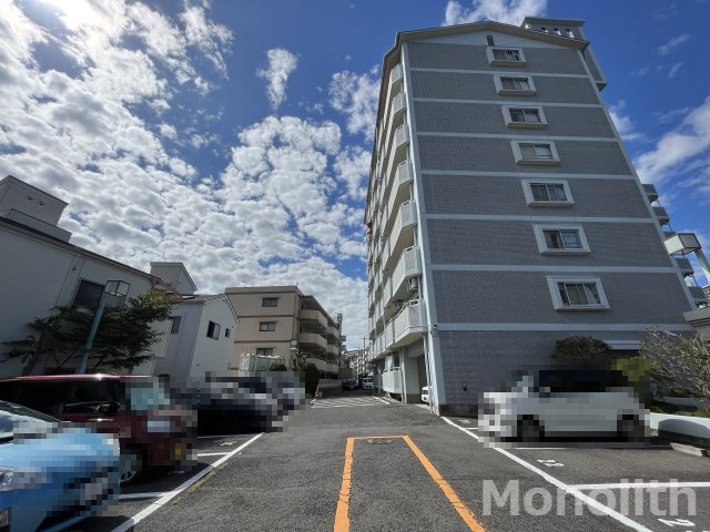 ドミール有住・光明池の駐車場