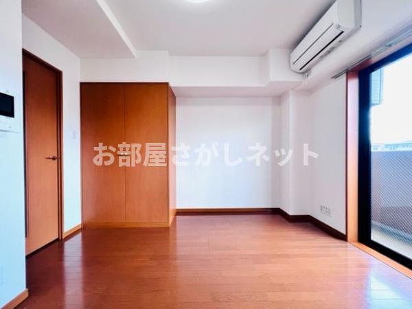 ＫＤＸレジデンス横浜関内【おとり物件なし】#学生・社会人にオススメ！初期費用分割払いOK！の居間・リビング