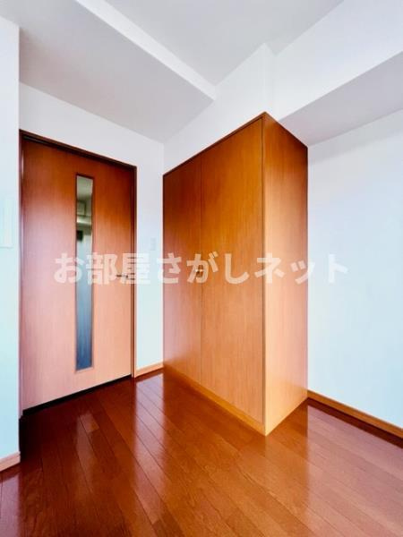 ＫＤＸレジデンス横浜関内【おとり物件なし】#学生・社会人にオススメ！初期費用分割払いOK！の居間・リビング