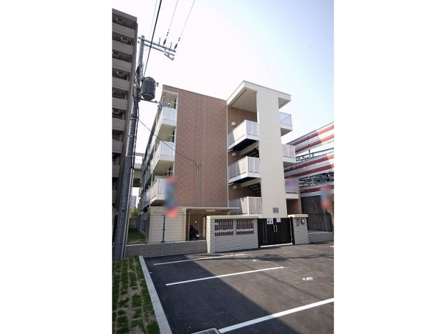 レオパレスレヴェルベールⅤの外観|おしゃれな外観です