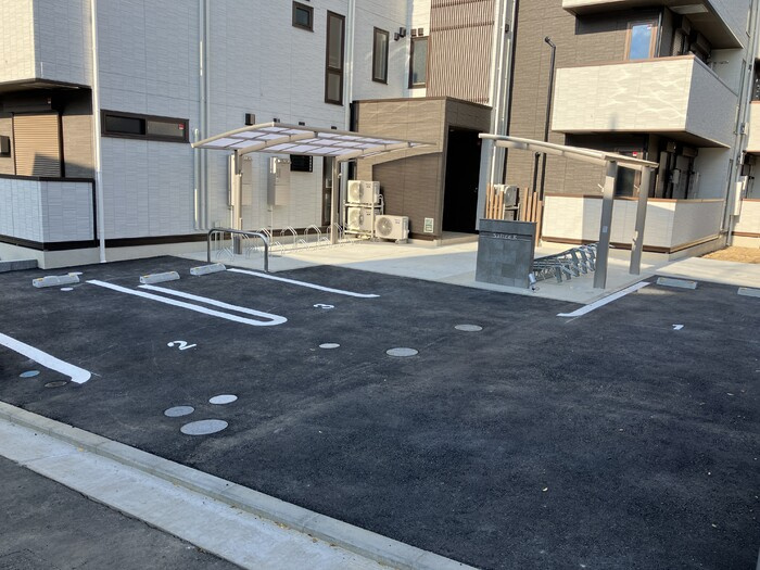 Salice Ｋ(ｻﾘﾁｪ ｹｰ)の駐車場|駐車場