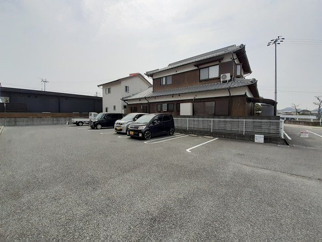 メゾン　ド　リジェールＳの駐車場