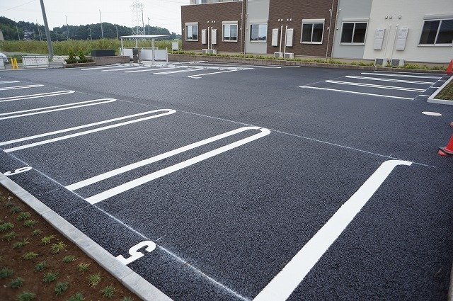 グランツの駐車場|駐車場に車を止められます