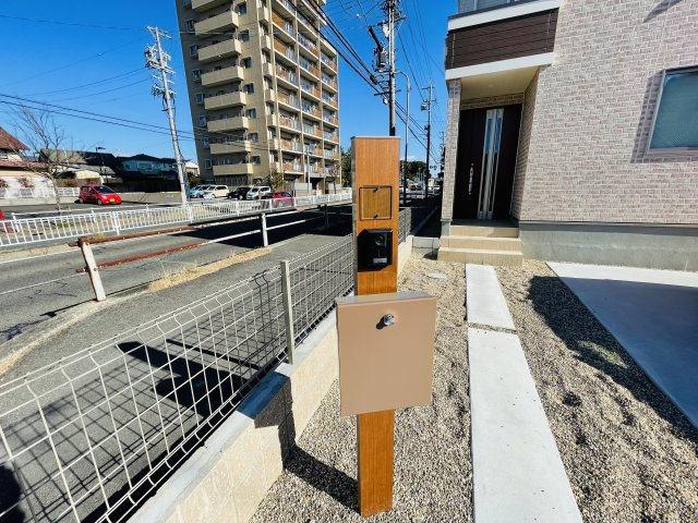緑区黒沢台1丁目｜名古屋市の戸建ならホームアップのセキュリティ|【売主施工例】突然の来客やしつこい訪問営業もしっかりチェック。ドアを開ける前に相手を確認できるので、セキュリティ面でも心強い味方です。