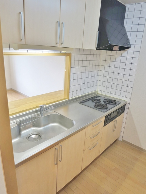 ブールヴァル西原のキッチン|※別号室の参考写真です(現況優先)