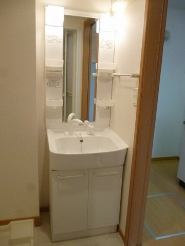 カレントの洗面所|広い洗面スペース