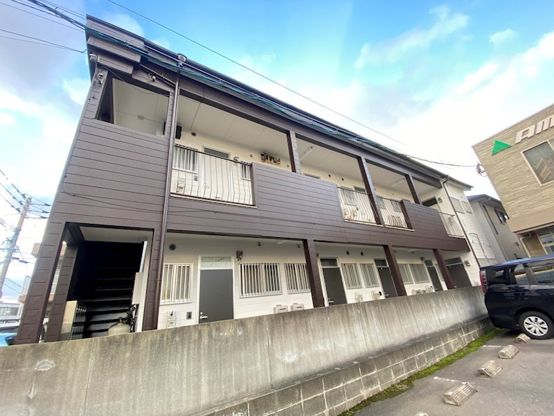 ハイツ山本の外観