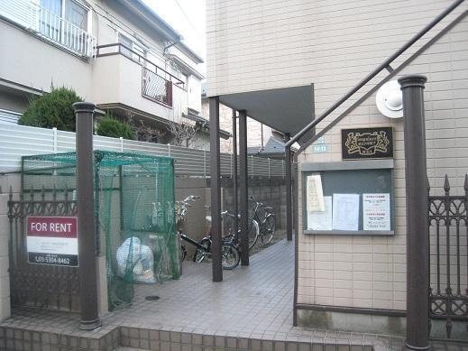 クレール碑文谷のエントランス