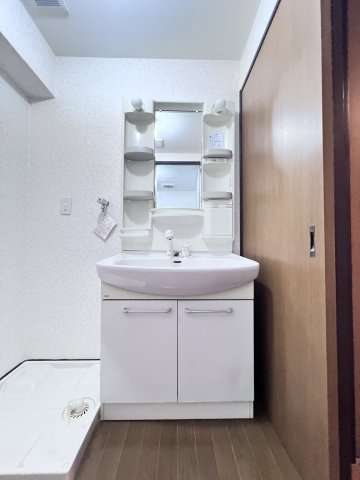 リジェール箱崎の洗面所