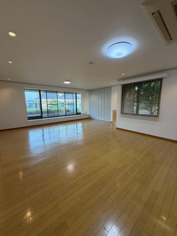 グランテラス芦屋の居間・リビング