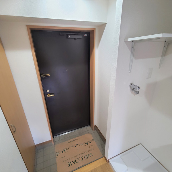 横浜市戸塚区川上町の賃貸マンションの玄関|お履き物が多い方にもおすすめ♪