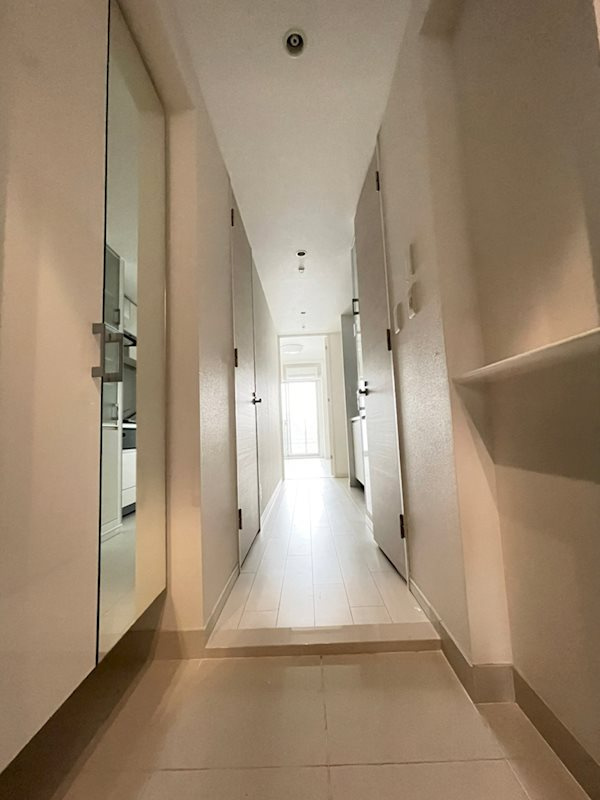アーバネックスみなと元町の玄関