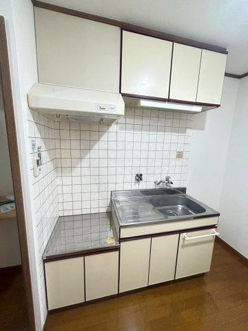 青木町ユーミンフラットのキッチン
