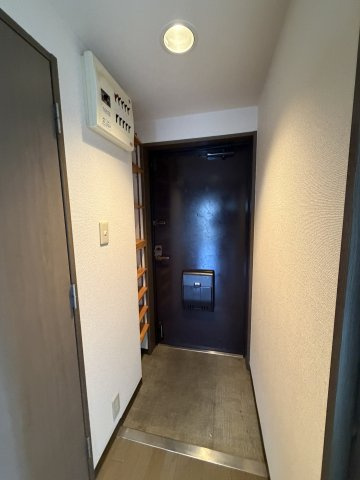 メゾン・ル・ウエストの玄関