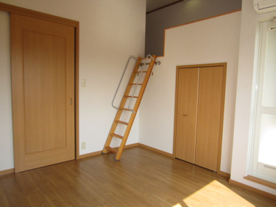 【寝室】 | ラフレシール１番館