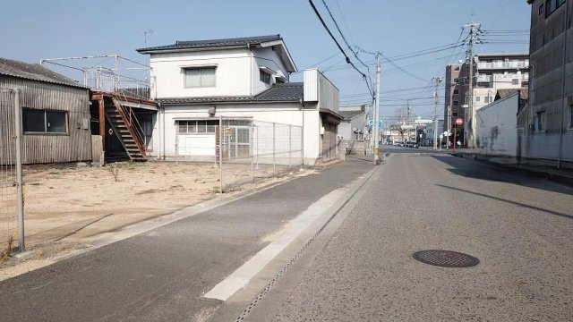 港町1丁目の前面道路含む現地写真