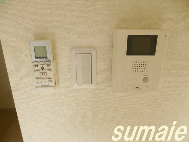 秀喜ビルのセキュリティ|カメラ付きインターフォン付いています☆