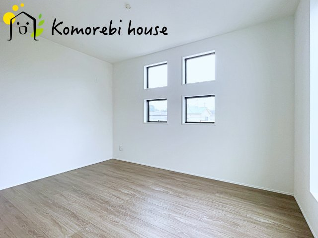 鴻巣市下忍　3期　新築一戸建て　グラファーレ　02の洋室|広々とした洋室です