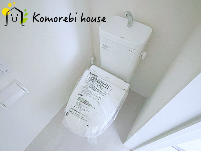 鴻巣市下忍　3期　新築一戸建て　グラファーレ　02のトイレ|トイレもきれいです